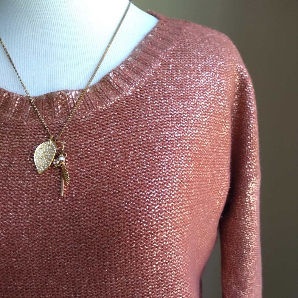 Euc Liz Claiborne small sweater metallic rose gold